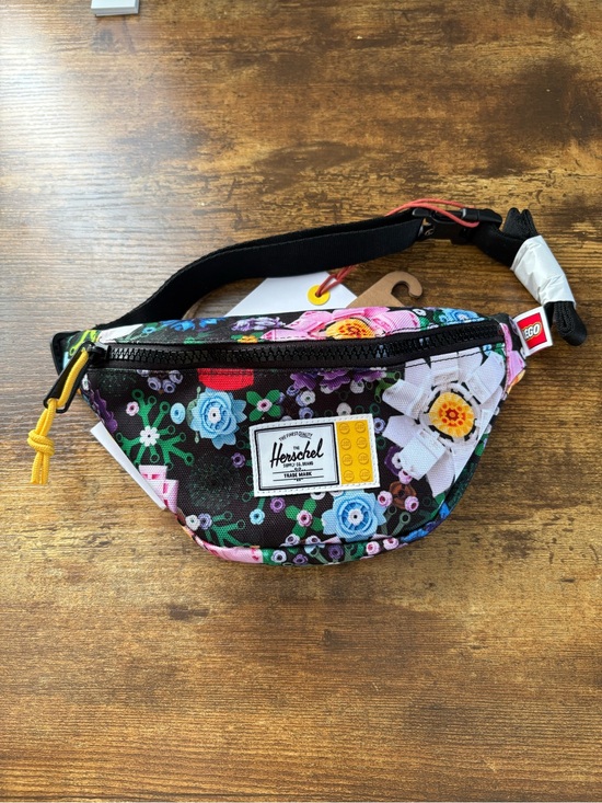 Herschel Supply Company Handbags - LEGO Herschel Heritage Garden Floral Hip Pack Little Herschel Black New